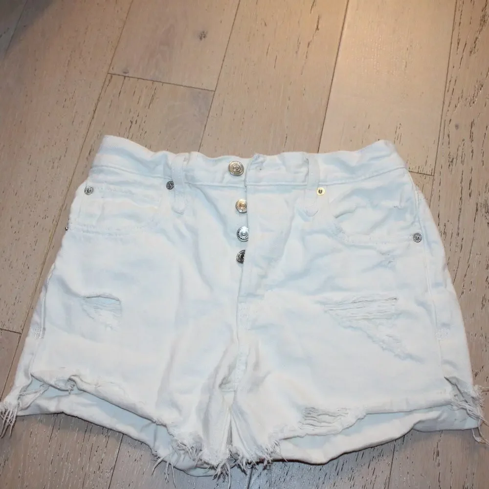 FREE PEOPLE We The Free Makai Cutoff Short White Distressed | 24